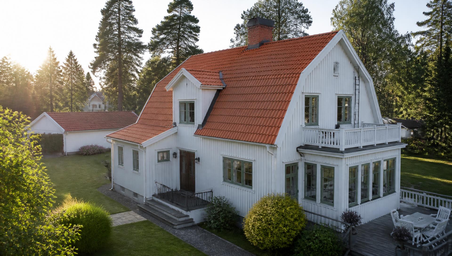 Villa i Storgöteborg med nytvättat tegeltak